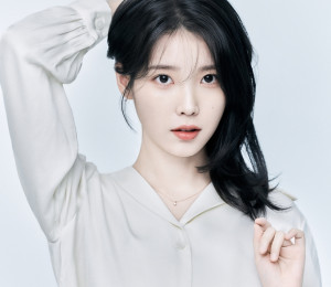 아이유 프사